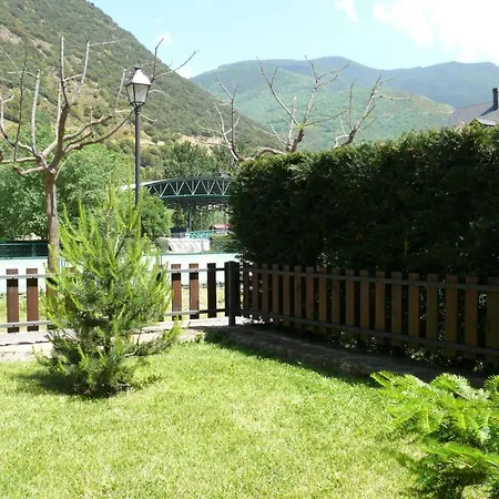 Wifi Baqueira&aigüestortes Con Jardín Privado Apartamento